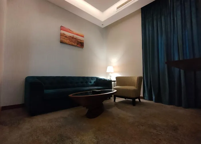 Eva Hotel